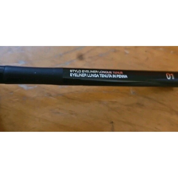 Kiko Ultimate Pen Eyeliner - 01 Black Lasting Hold Soft Flexible Tip Eye Contour - Picture 7 of 8